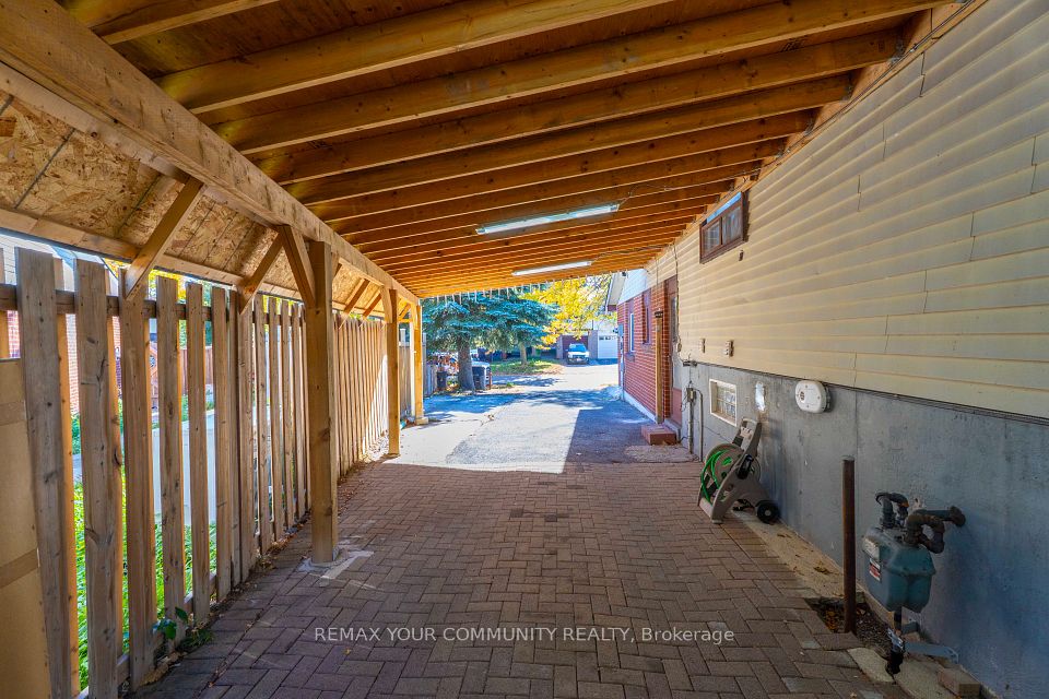 156 Quantrell Trail, Toronto, ON M1B 1L8 5