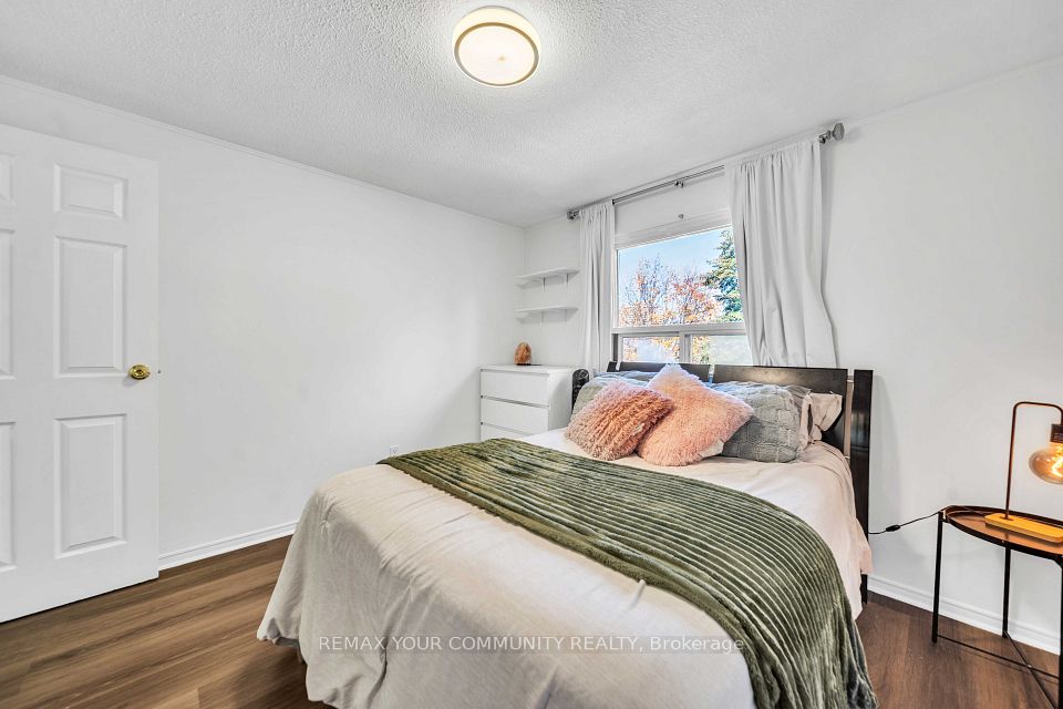 156 Quantrell Trail, Toronto, ON M1B 1L8 25