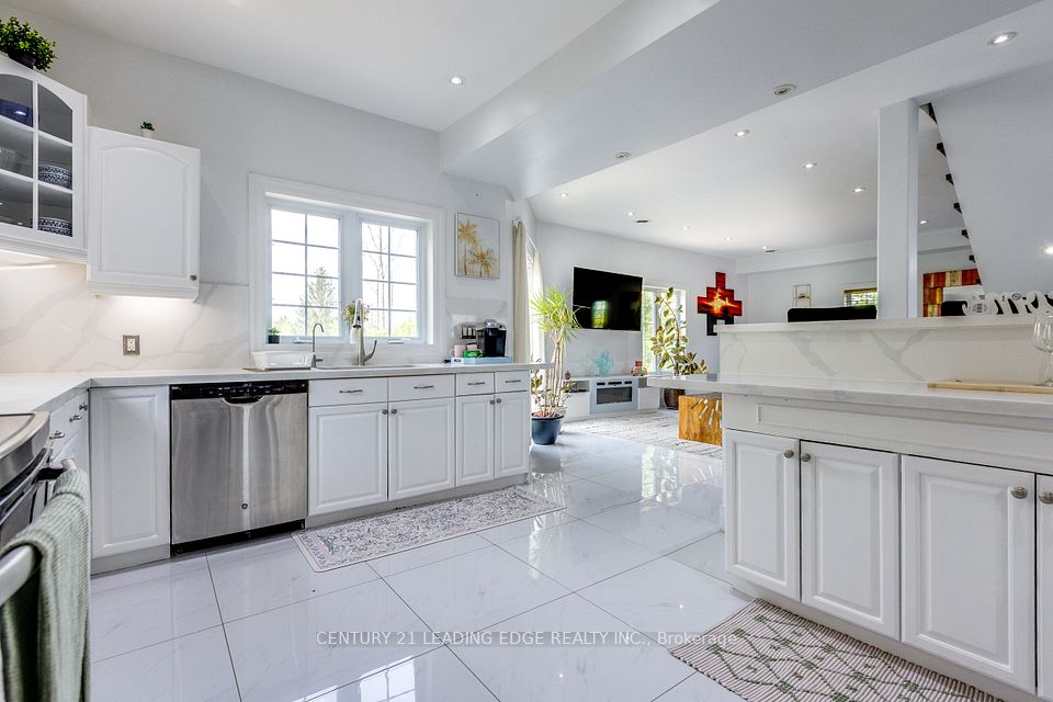 55 Ontoro Boulevard, Ajax, ON L1Z 1X6 15