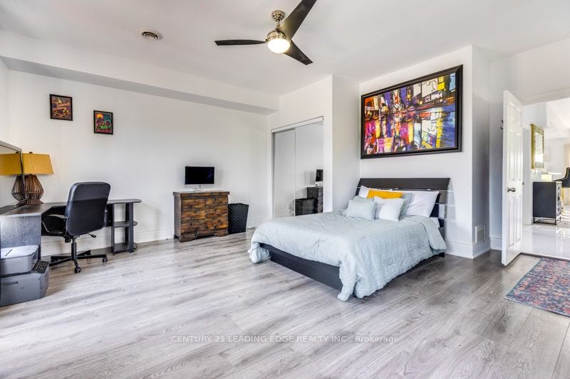 55 Ontoro Boulevard, Ajax, ON L1Z 1X6 25