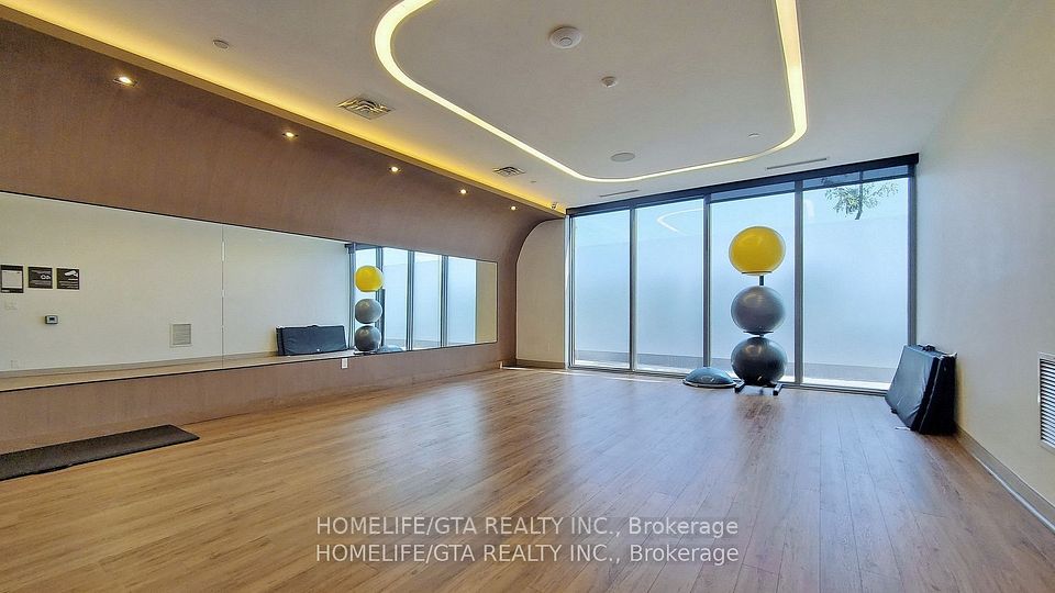 225 Village Green Square 2202, Toronto, ON M1S 0N4 15