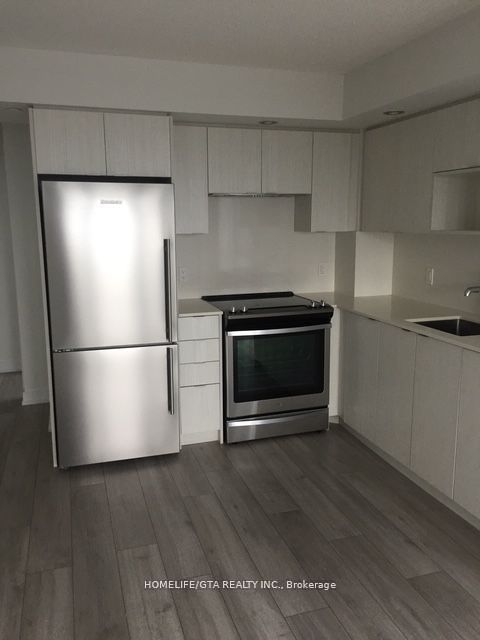 225 Village Green Square 2202, Toronto, ON M1S 0N4 4