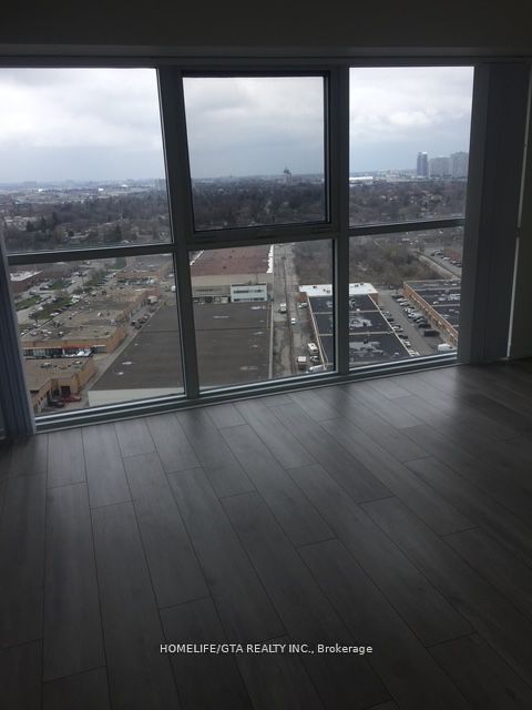 225 Village Green Square 2202, Toronto, ON M1S 0N4 6