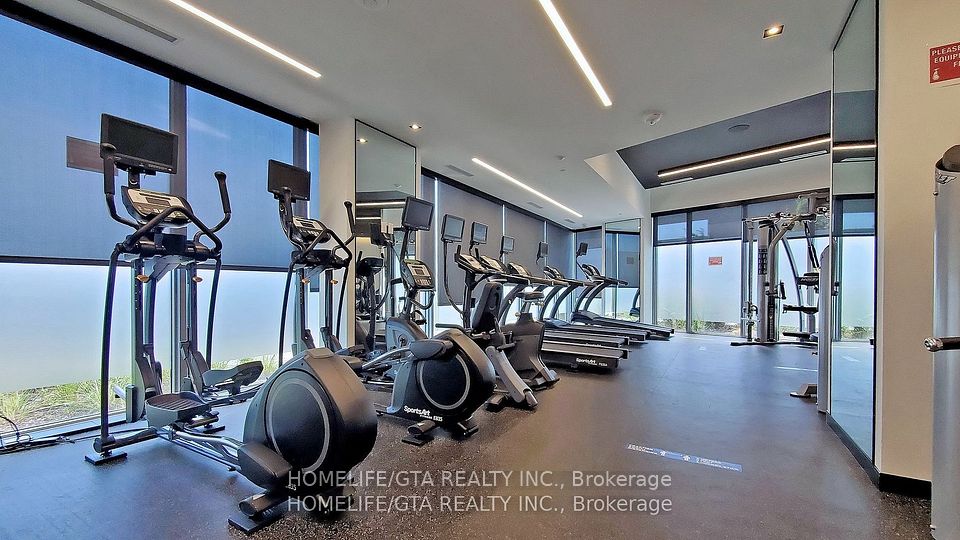 225 Village Green Square 2202, Toronto, ON M1S 0N4 17