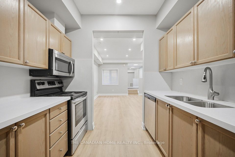 901 Kennedy Road 38, Toronto, ON M1K 2E9 10