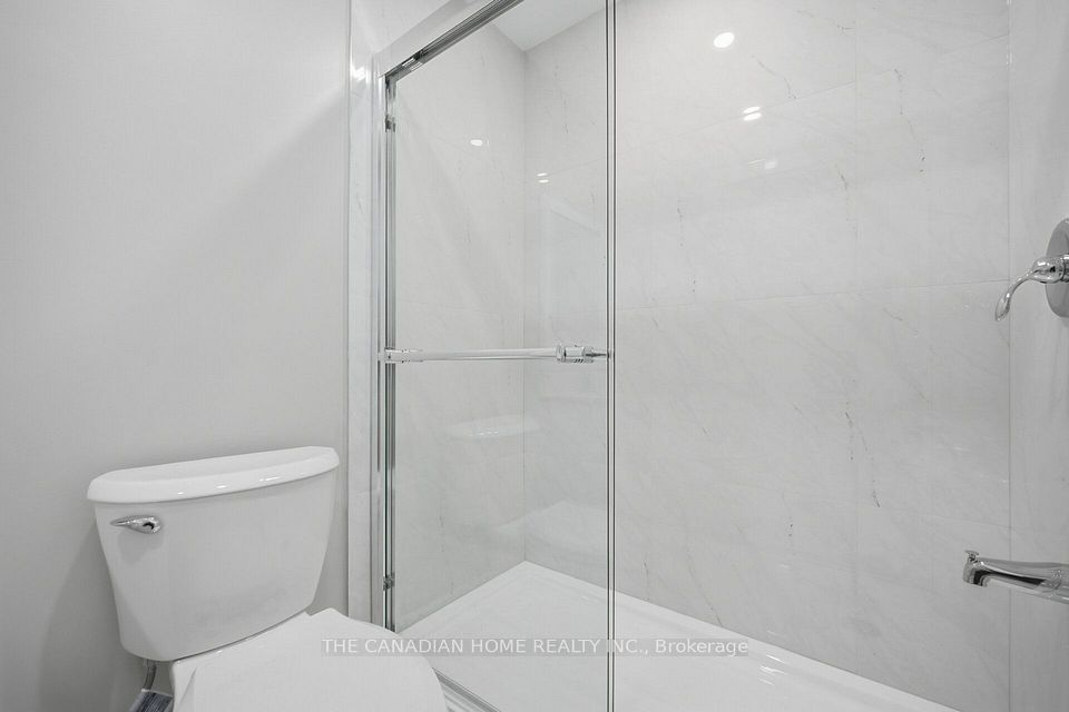 901 Kennedy Road 38, Toronto, ON M1K 2E9 21