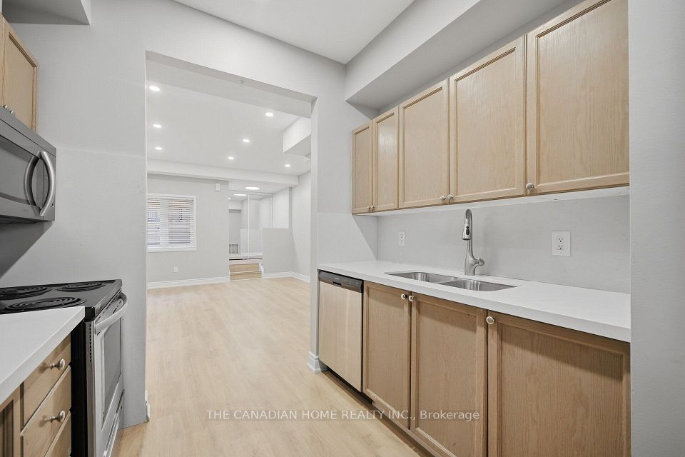 901 Kennedy Road 38, Toronto, ON M1K 2E9 12