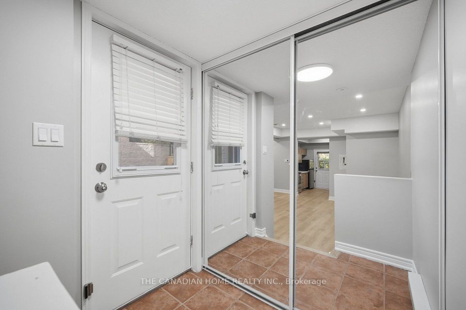 901 Kennedy Road 38, Toronto, ON M1K 2E9 3