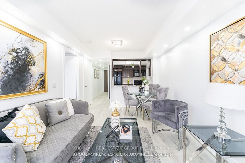 135 Village Green Square 3922, Toronto, ON M1S 0G3 14