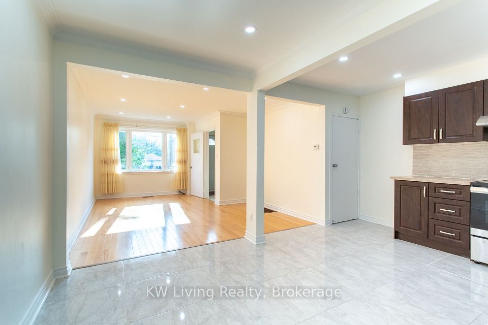 9 Rupert Street, Toronto, ON M1K 1T3 5