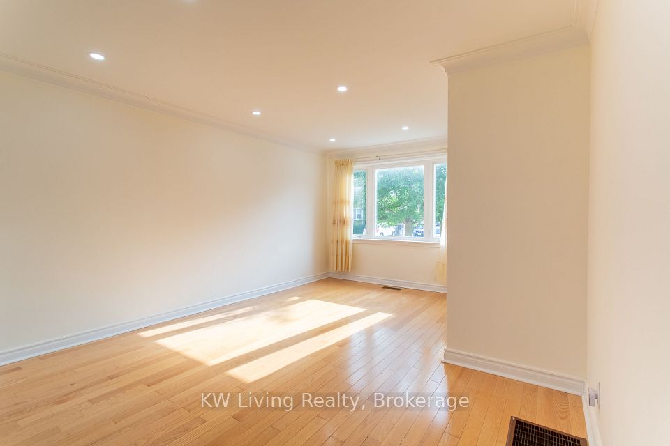 9 Rupert Street, Toronto, ON M1K 1T3 9