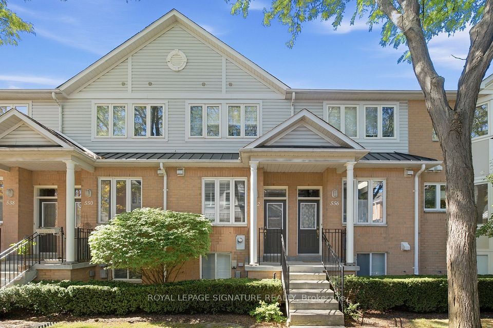 Condo Townhouse at 83 Mondeo Drive 552, Toronto, ON M1P 5B6