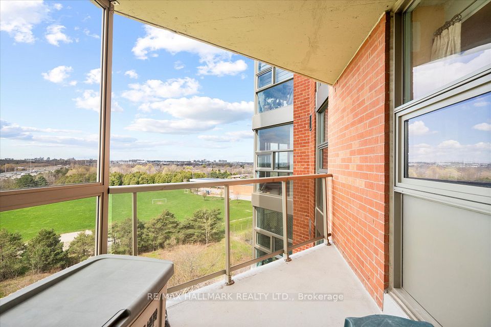 20 Dean Park Road 902, Toronto, ON M1B 3G9 17