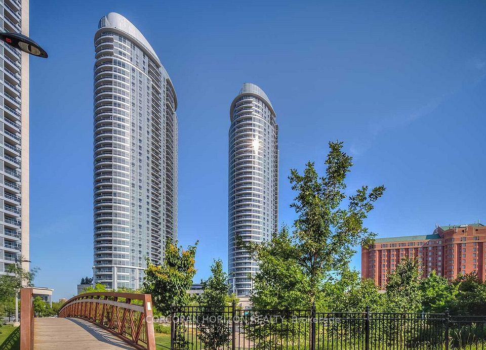 Condo Apartment at 135 Village Green Square 1620, Toronto, ON M1S 0G4