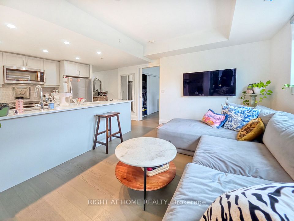 1400 Kingston Road 501, Toronto, ON M1N 0C2 4