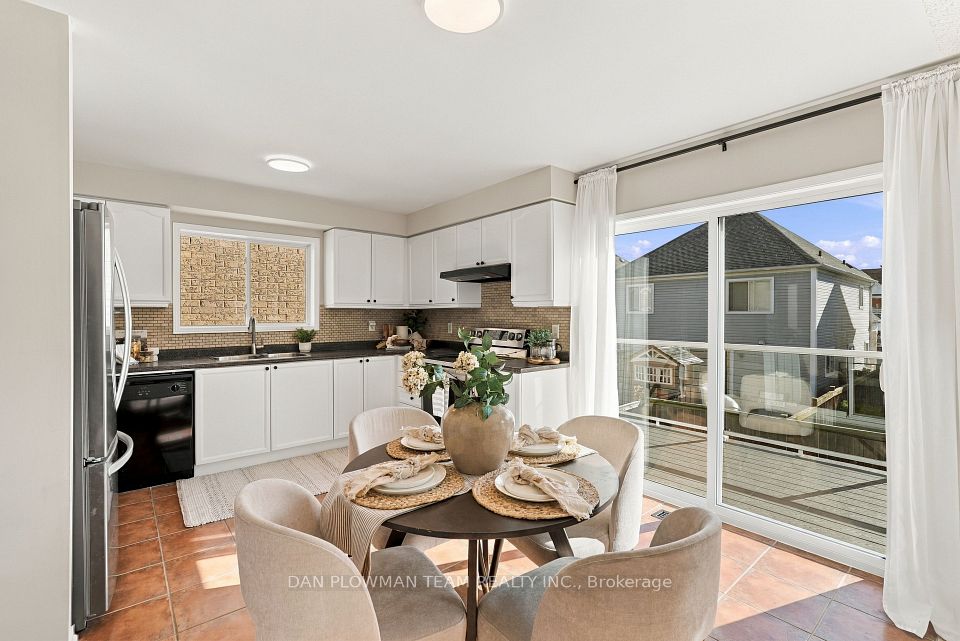 62 Moynahan Crescent, Ajax, ON L1Z 1P1 10