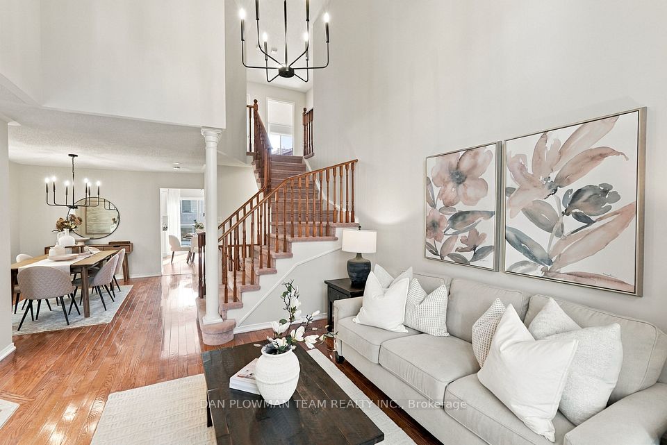 62 Moynahan Crescent, Ajax, ON L1Z 1P1 4