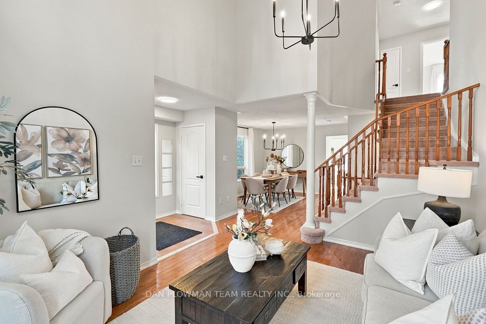 62 Moynahan Crescent, Ajax, ON L1Z 1P1 5