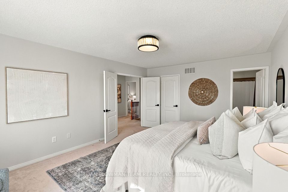 62 Moynahan Crescent, Ajax, ON L1Z 1P1 24