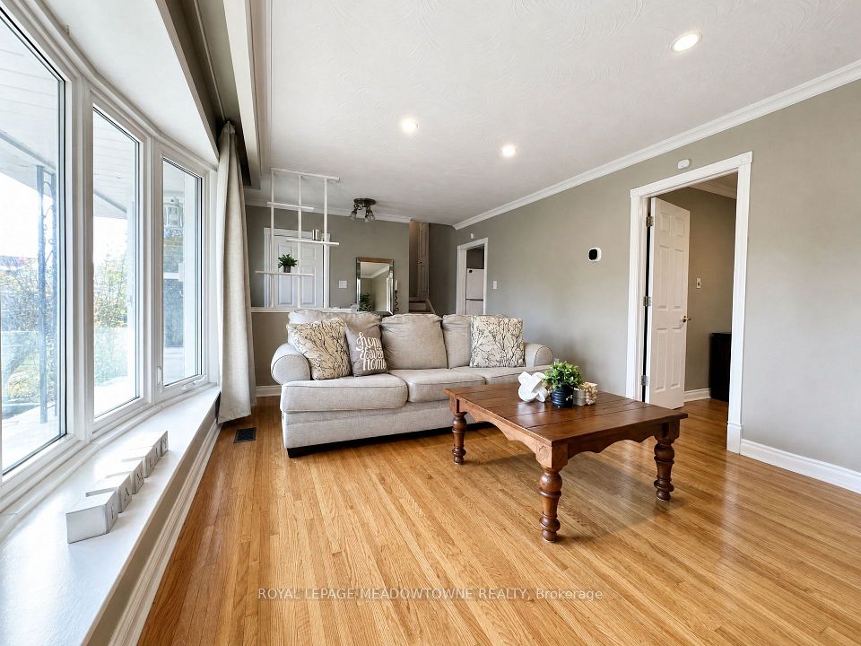 158 Coronation Drive Upper, Toronto, ON M1E 2H5 6