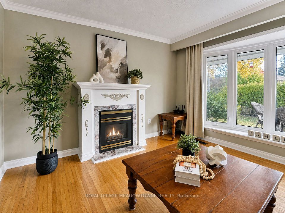 158 Coronation Drive Upper, Toronto, ON M1E 2H5 4