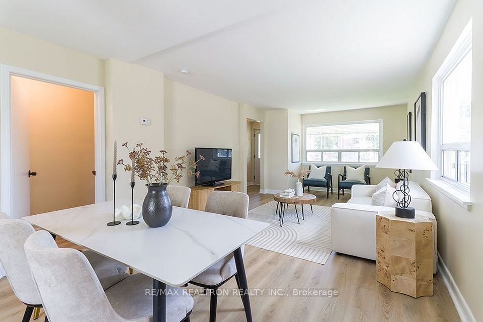 68 Chelwood Road, Toronto, ON M1K 2K8 13