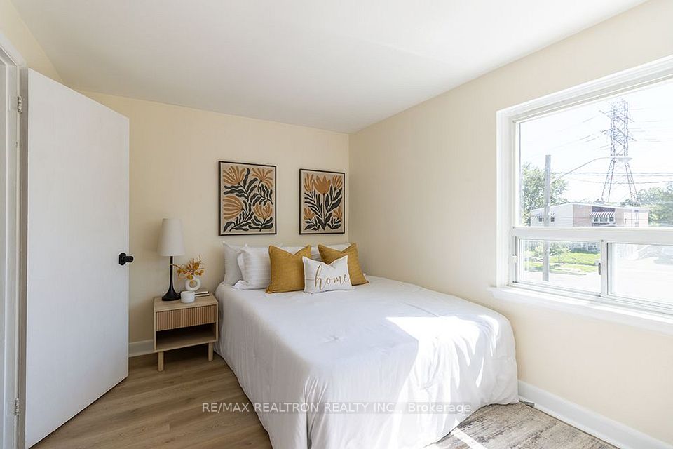 68 Chelwood Road, Toronto, ON M1K 2K8 20