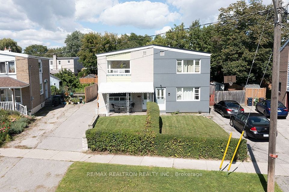 68 Chelwood Road, Toronto, ON M1K 2K8 4