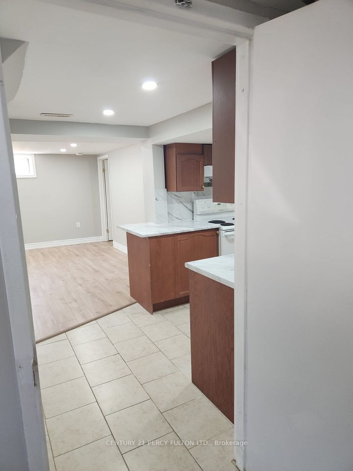 19 Lynvalley Crescent Bsmt 1, Toronto, ON M1R 2V1 6