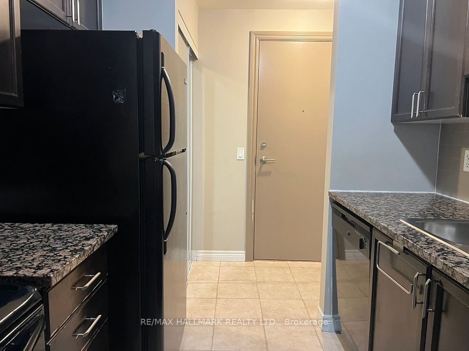 60 Town Centre Court 1205, Toronto, ON M1P 0B1 14