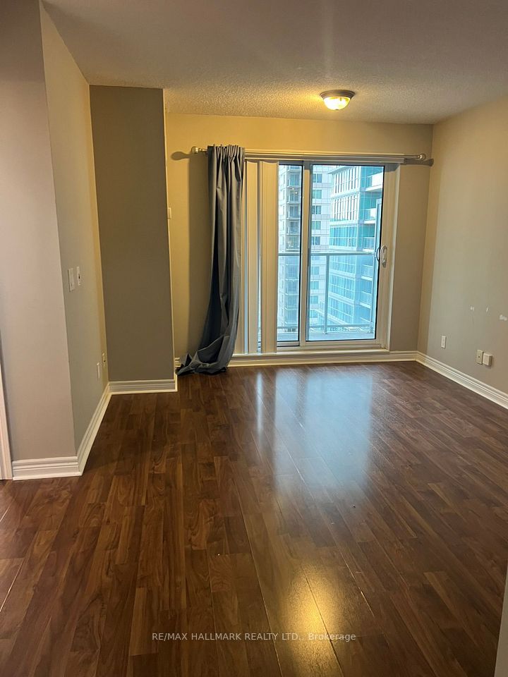 60 Town Centre Court 1205, Toronto, ON M1P 0B1 5