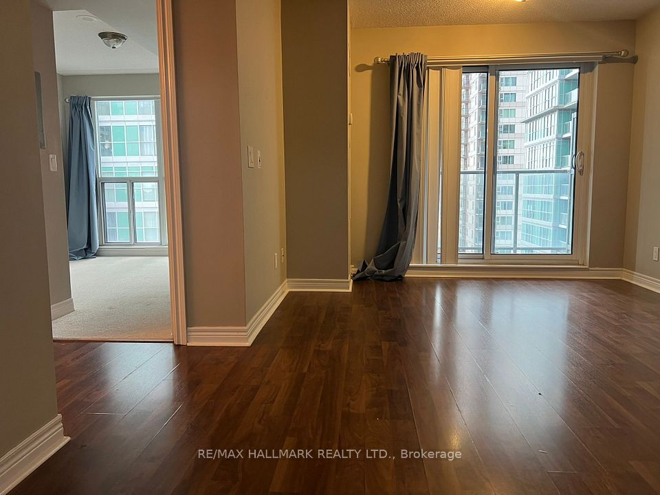 60 Town Centre Court 1205, Toronto, ON M1P 0B1 12