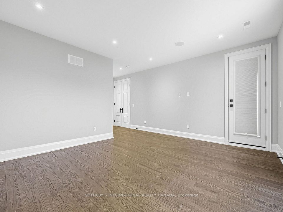 4 Birchlawn Avenue, Toronto, ON M1N 1H9 13