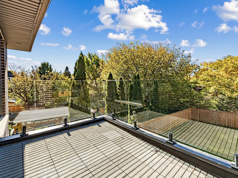 4 Birchlawn Avenue, Toronto, ON M1N 1H9 21