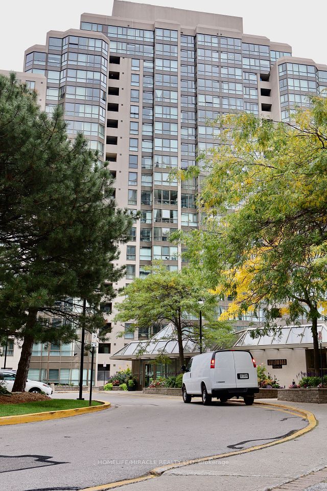 Condo Apartment at 3233 Eglinton Avenue E 802, Toronto, ON M1J 3N6