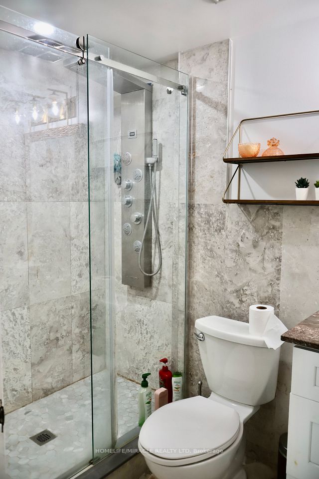 3233 Eglinton Avenue E 802, Toronto, ON M1J 3N6 15