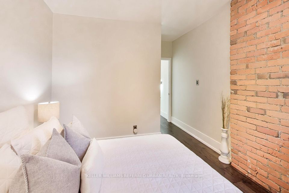 102 Gough Avenue, Toronto, ON M4K 3N8 21