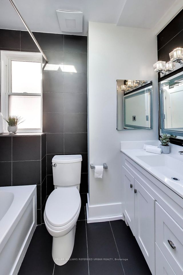 102 Gough Avenue, Toronto, ON M4K 3N8 24