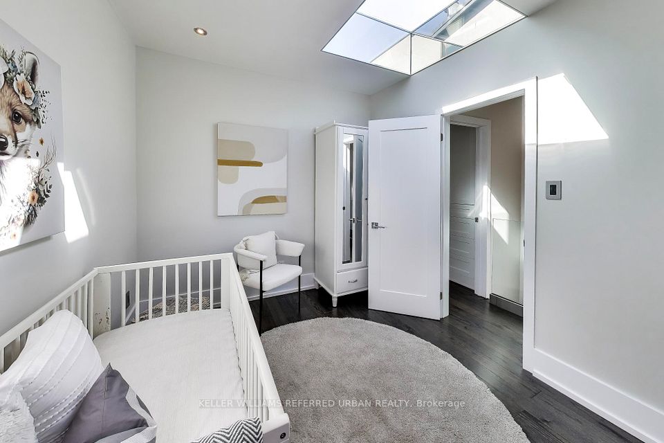 102 Gough Avenue, Toronto, ON M4K 3N8 18