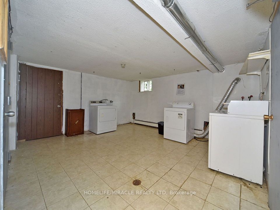 23 Tardree Place Main - U-1, Toronto, ON M1R 3X2 14