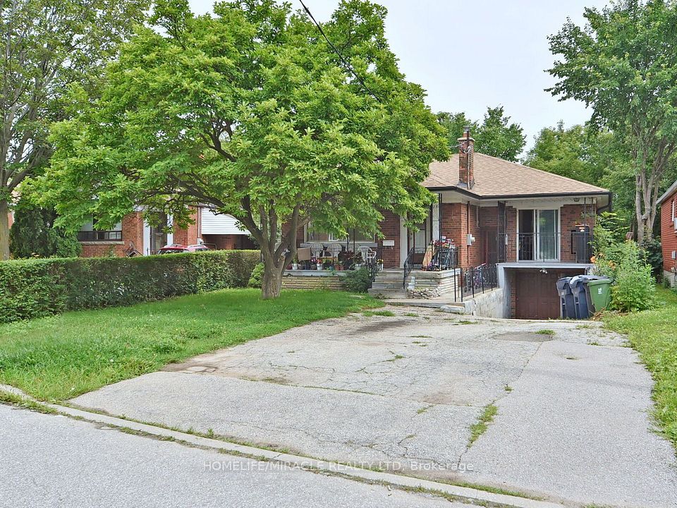 Detached at 23 Tardree Place Main - U-1, Toronto, ON M1R 3X2