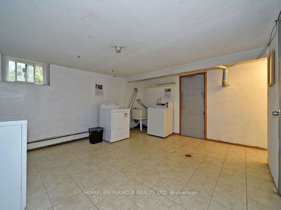 23 Tardree Place Main - U-1, Toronto, ON M1R 3X2 13