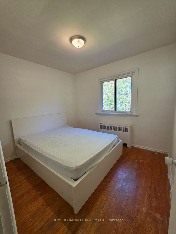 23 Tardree Place Main - U-1, Toronto, ON M1R 3X2 5