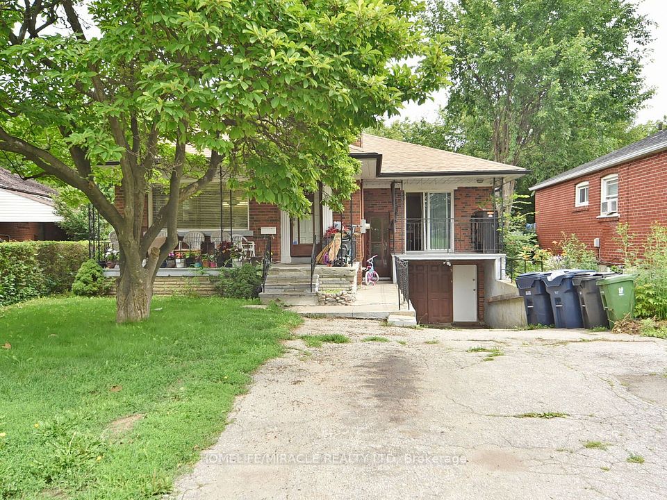 23 Tardree Place Main - U-1, Toronto, ON M1R 3X2 2