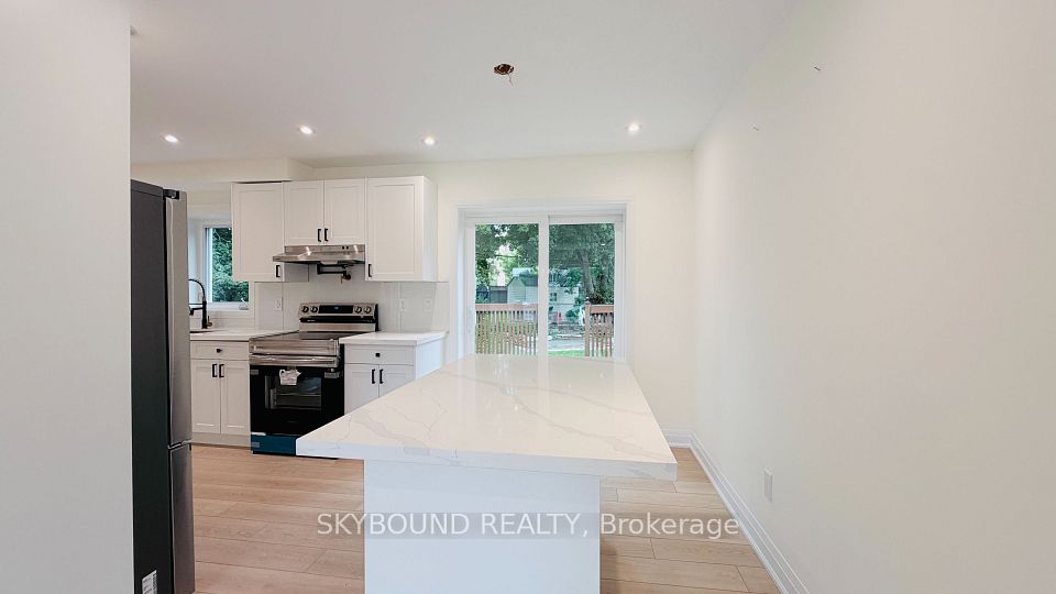 60 Chelwood Road Main, Toronto, ON M1K 2K8 10