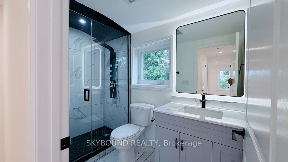 60 Chelwood Road Main, Toronto, ON M1K 2K8 21