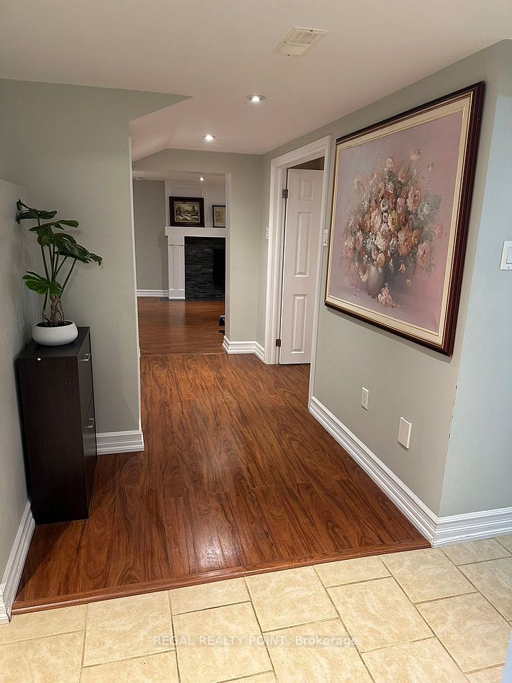 102 Portsdown Road Bsmt, Toronto, ON M1P 1V5 4