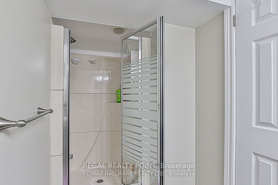 102 Portsdown Road Bsmt, Toronto, ON M1P 1V5 7