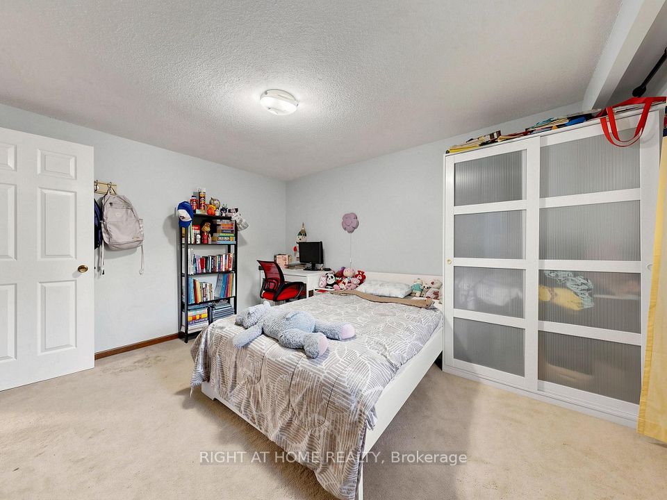 148 Meadowvale Road, Toronto, ON M1C 1S1 23