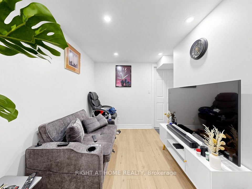 148 Meadowvale Road, Toronto, ON M1C 1S1 22